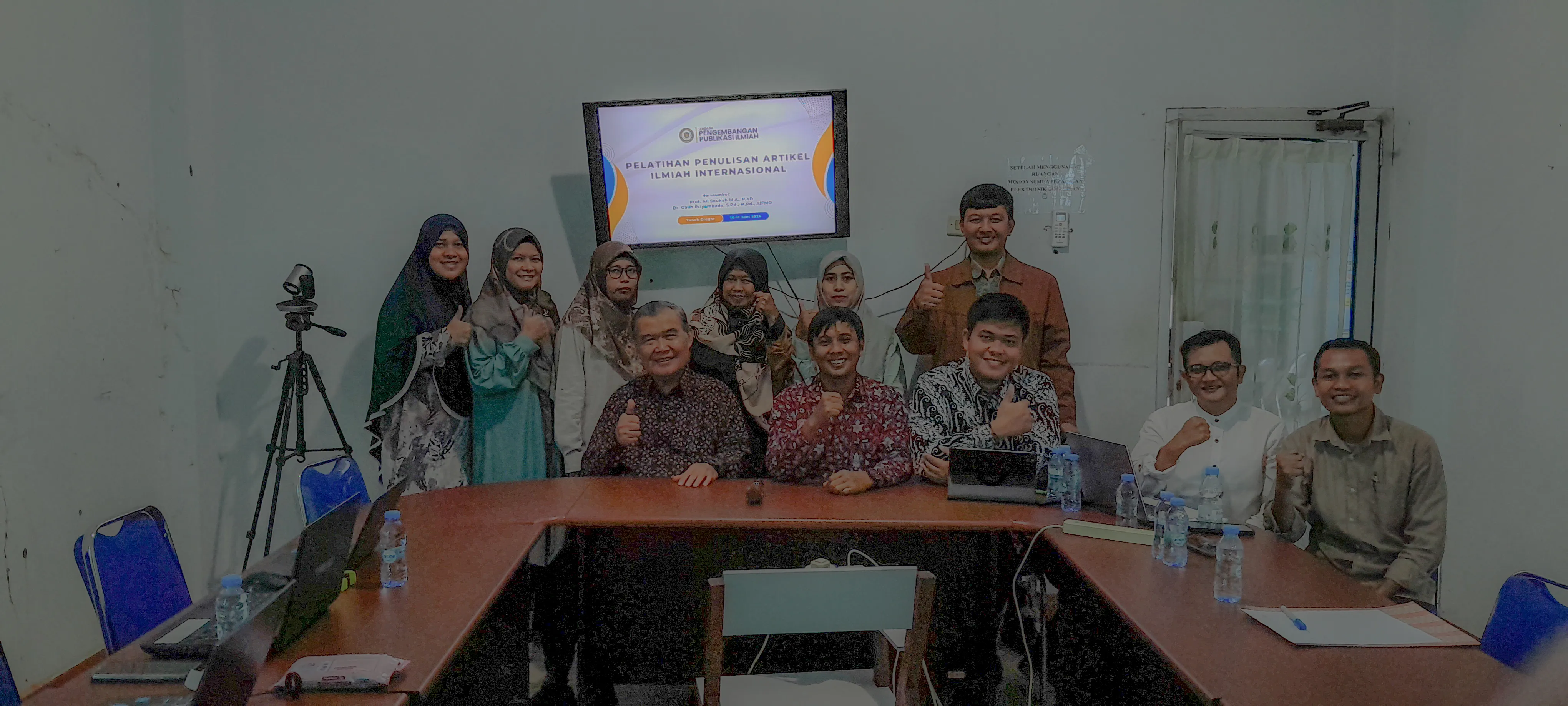 Pelatihan Penulisan Artikel Ilmiah Internasional UMKT Tanah Grogot