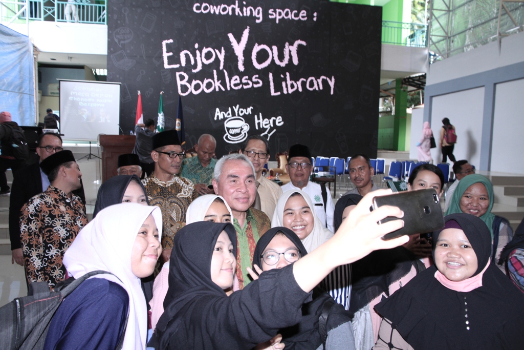 Kunjungan Kampus Pertama, Gubernur Kaltim Sambangi UMKT