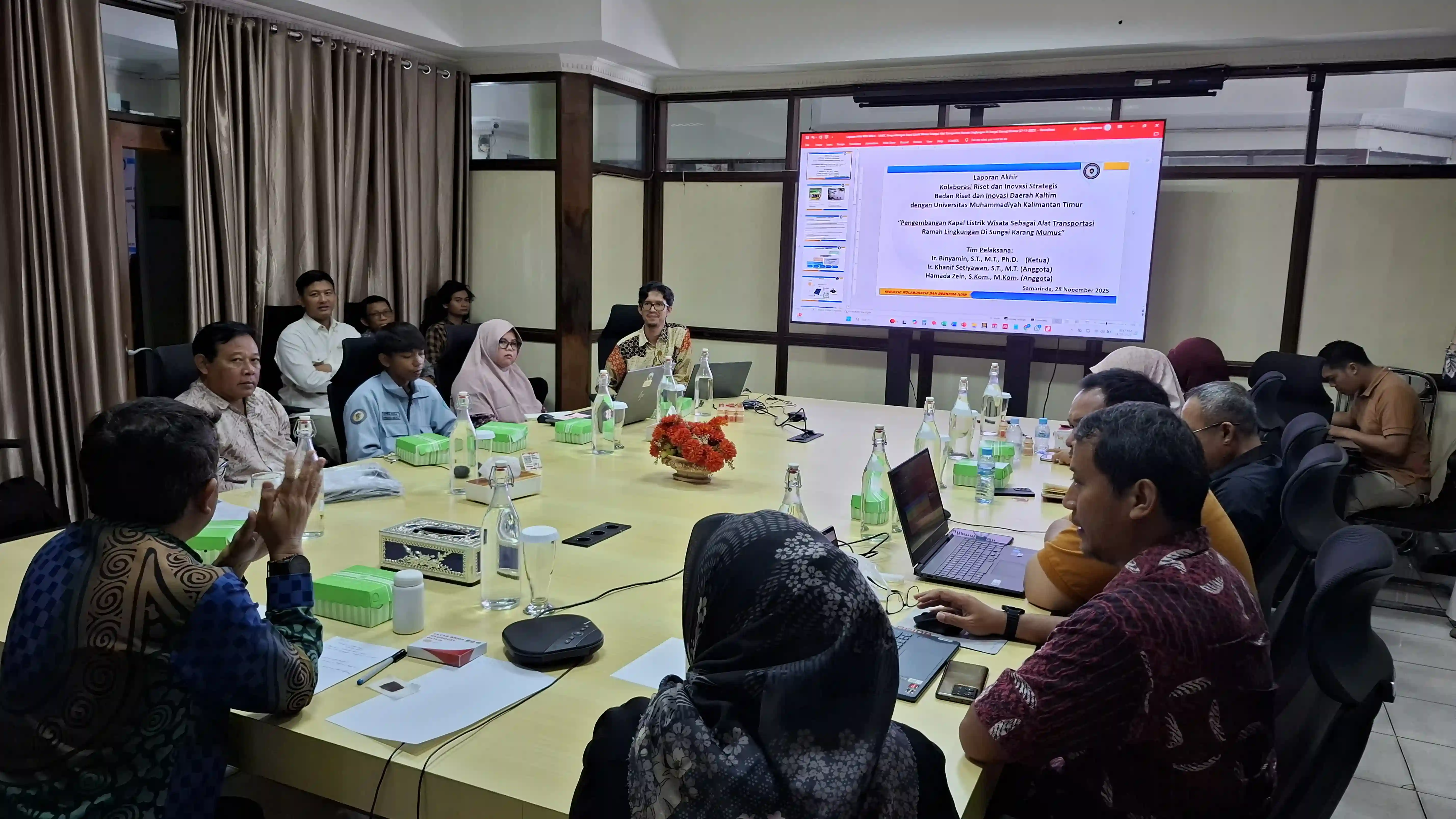 Tim Teknik Mesin UMKT Paparkan Hasil Proyek Inovatif Kapal Listrik dalam Seminar Hasil di BRIDA Kaltim