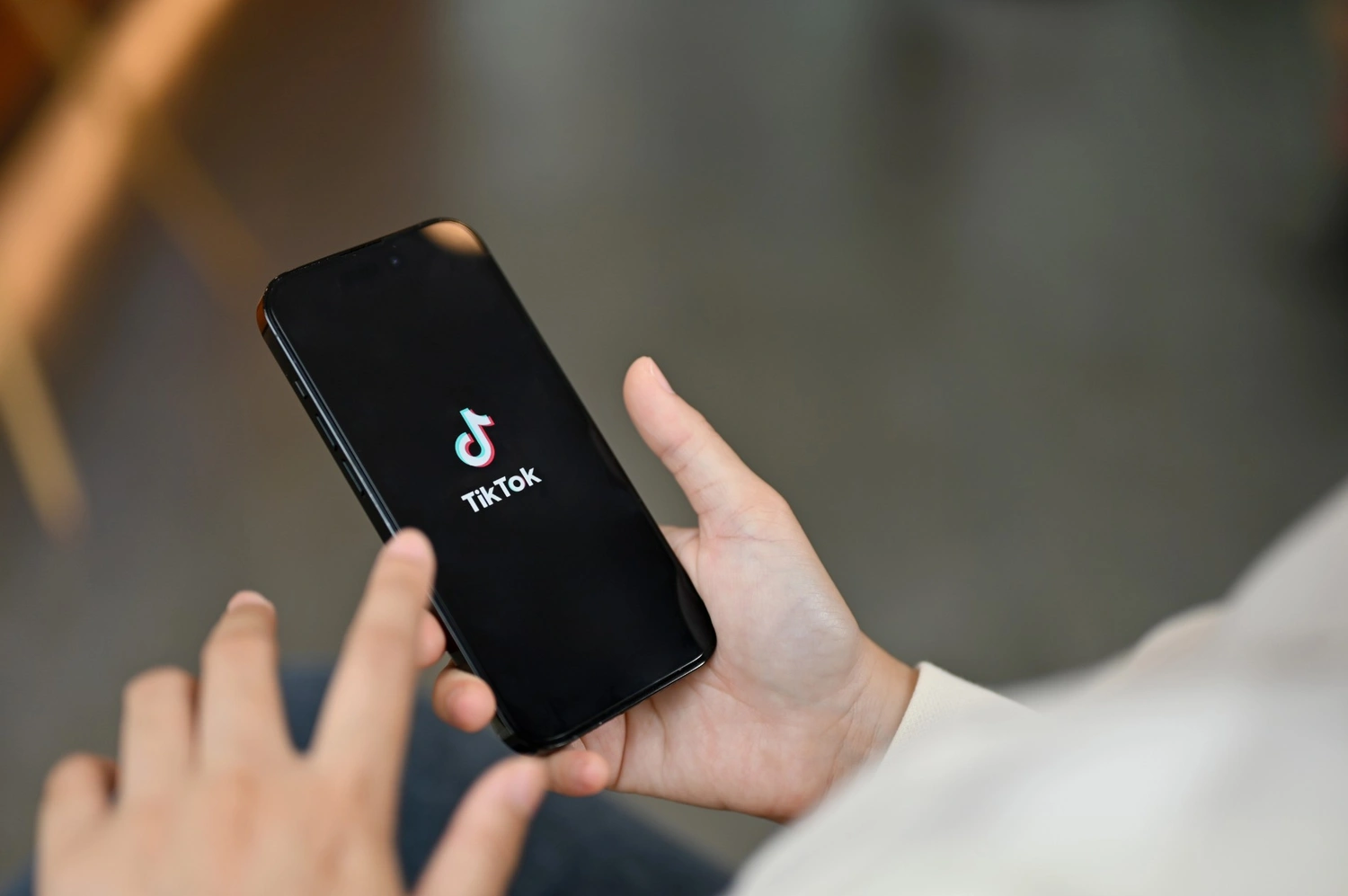 Doomscrolling dan Pergeseran Cara Belajar Mahasiswa