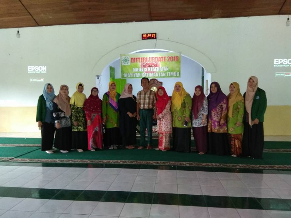 Bakti Sosial Prodi D III Keperawatan UMKT dan PW Aisyiah Provinsi Kaltim Di SD Muhammadiyah 4 Samarinda