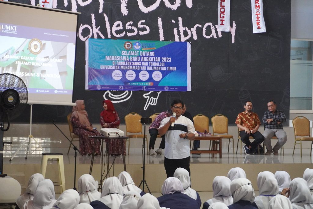 Menyambut Mahasiswa Baru Tahun 2023, Fakultas Sains Dan Teknologi Gelar Masa Ta’aruf