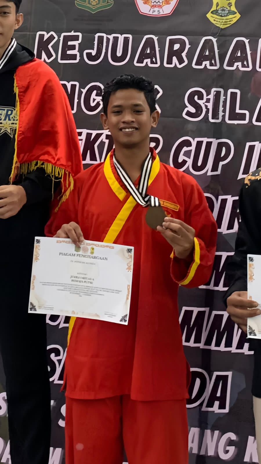 SELAMAT DAN SUKSES KEPADA DZAKWAN DZAKIR MUHTAR ATAS RAIHAN MEDALI PERUNGGU DI REKTOR CUP II UINSI 2024 SAMARINDA