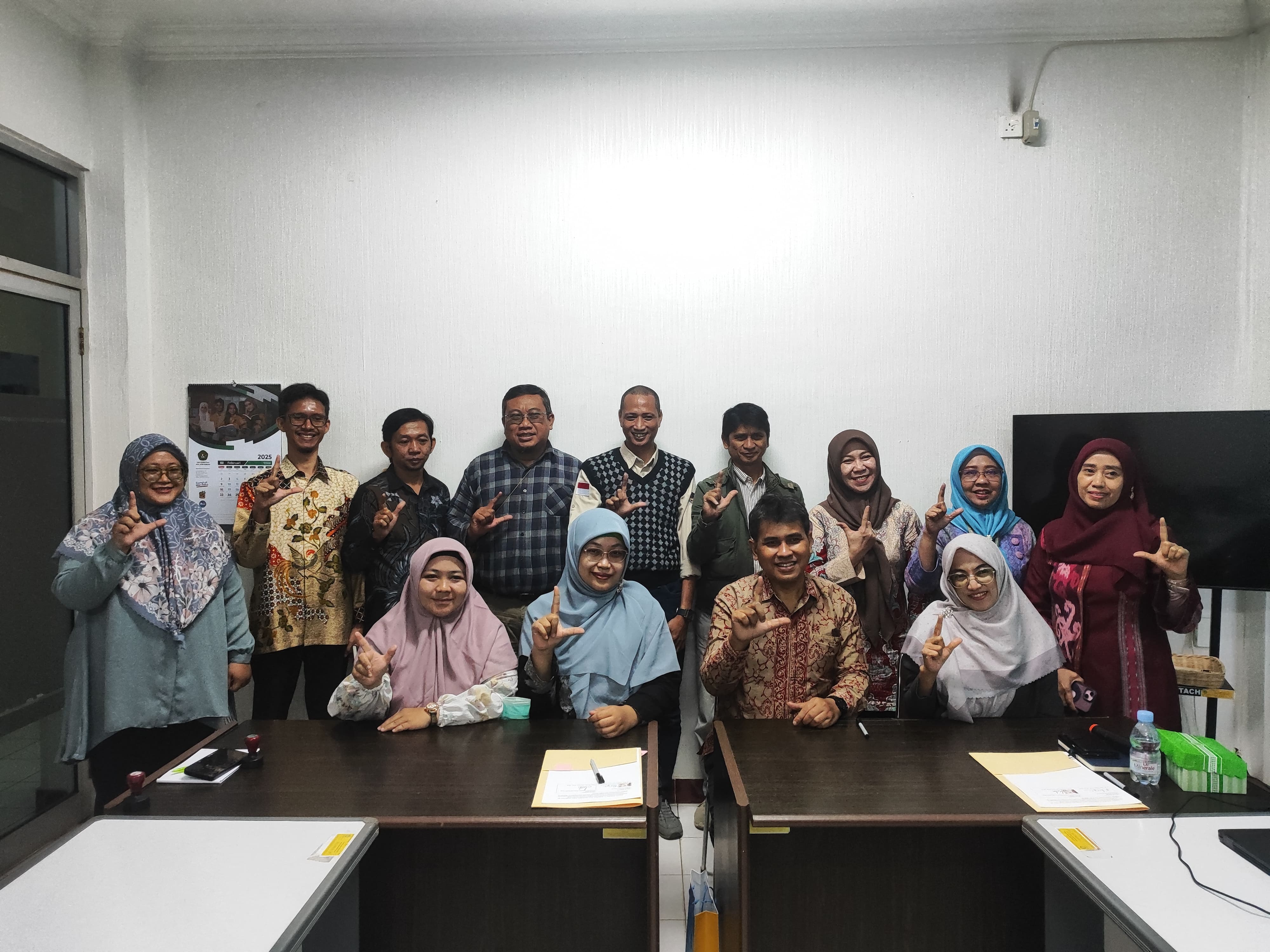 Penandatanganan PKS antara LPPM UMKT dan LP2M UNMUL serta Audiensi dengan Tim Pusat Studi UNMUL