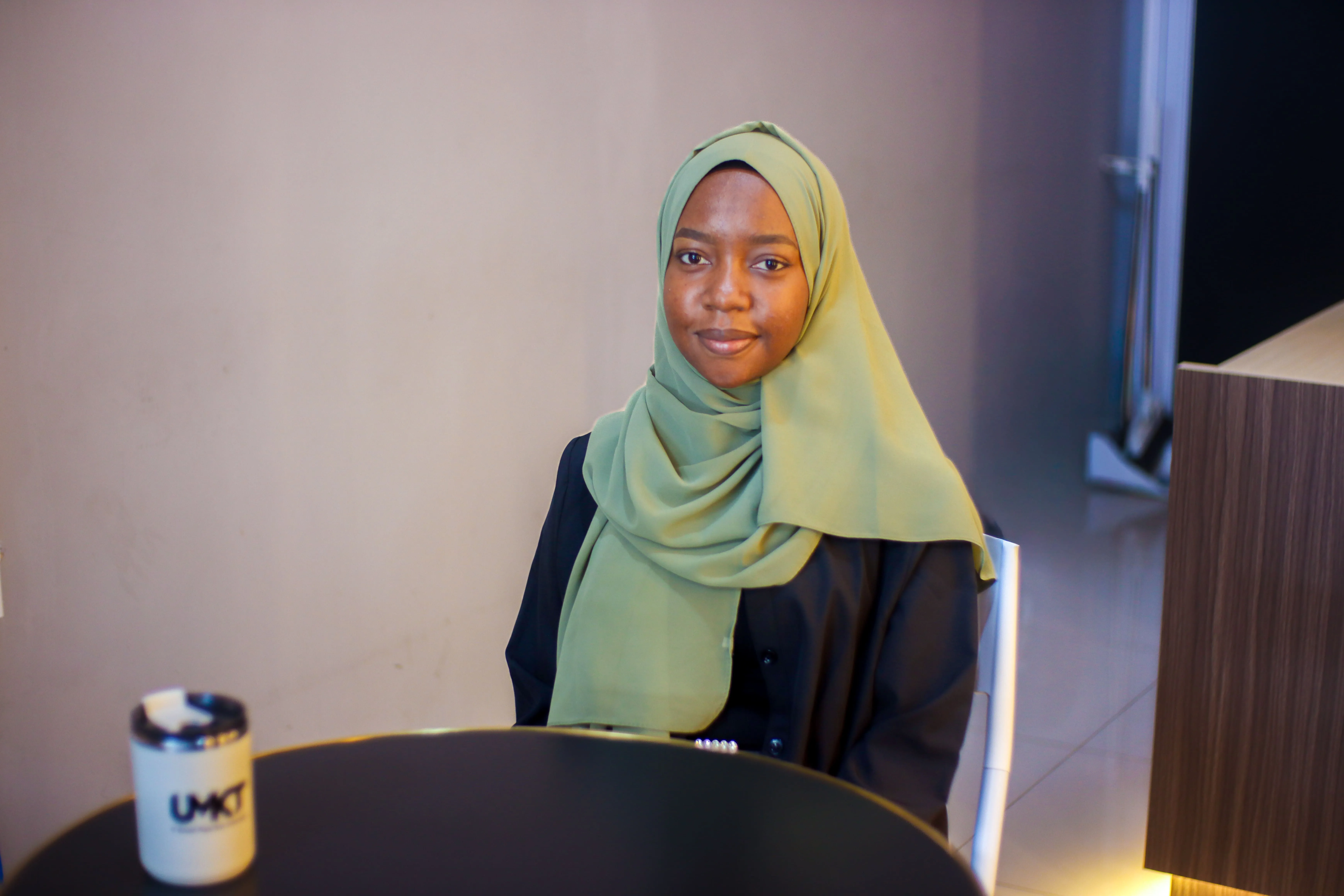 Essra Mohammed Osman: Mahasiswi Asal Sudan yang Menemukan Rumah Baru di UMKT