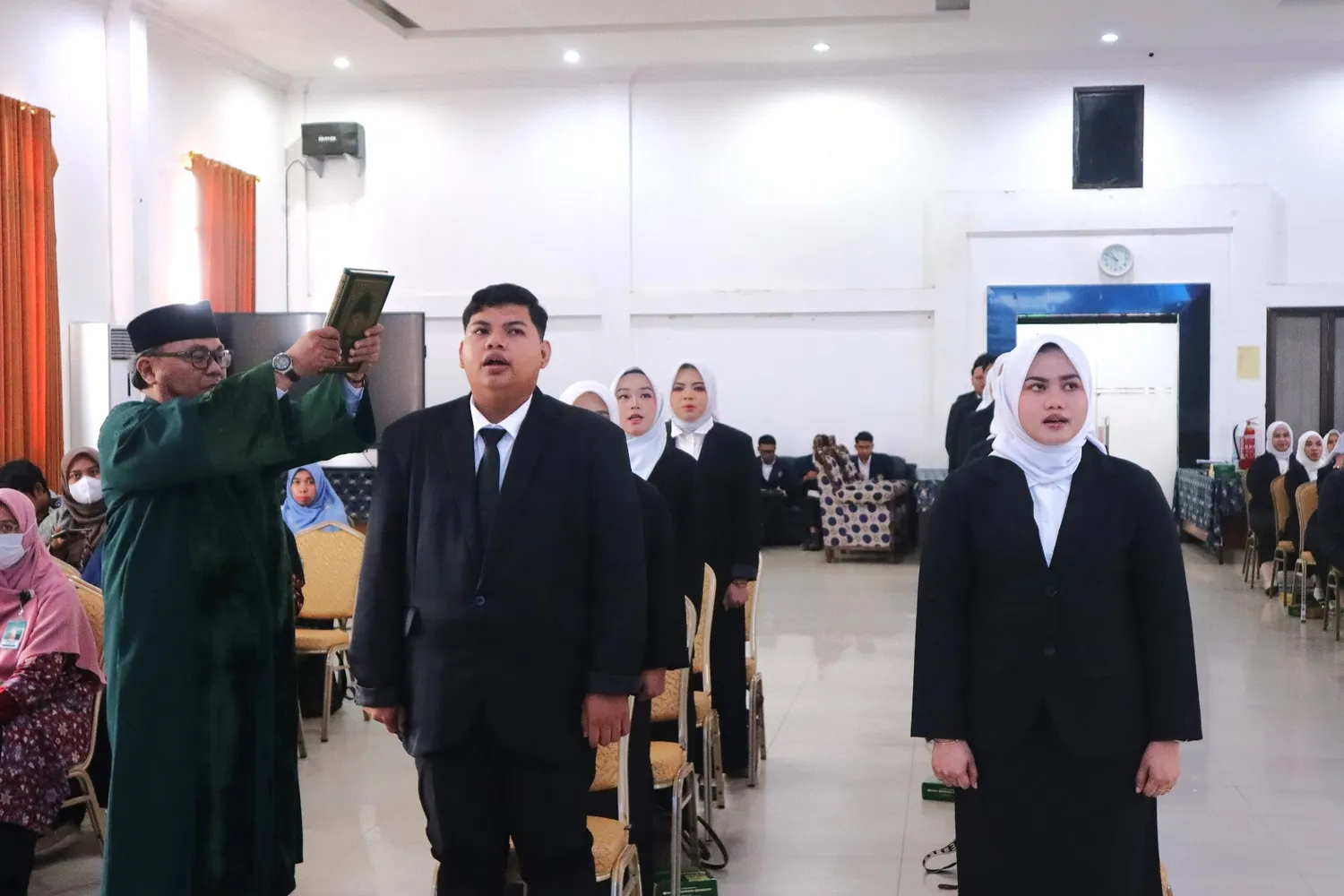 Yudisium dan Angkat Sumpah Profesi FIK UMKT, Siapkan Lulusan Unggul dan Majukan Dunia Kesehatan