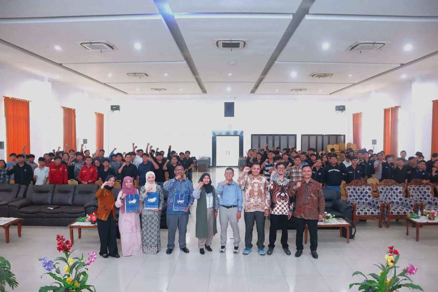 Prodi S1 Teknik Mesin, FST dan KUI UMKT Bersama UiTM Gelar Seminar Internasional tentang Inovasi STEM di Era Industri 4.0
