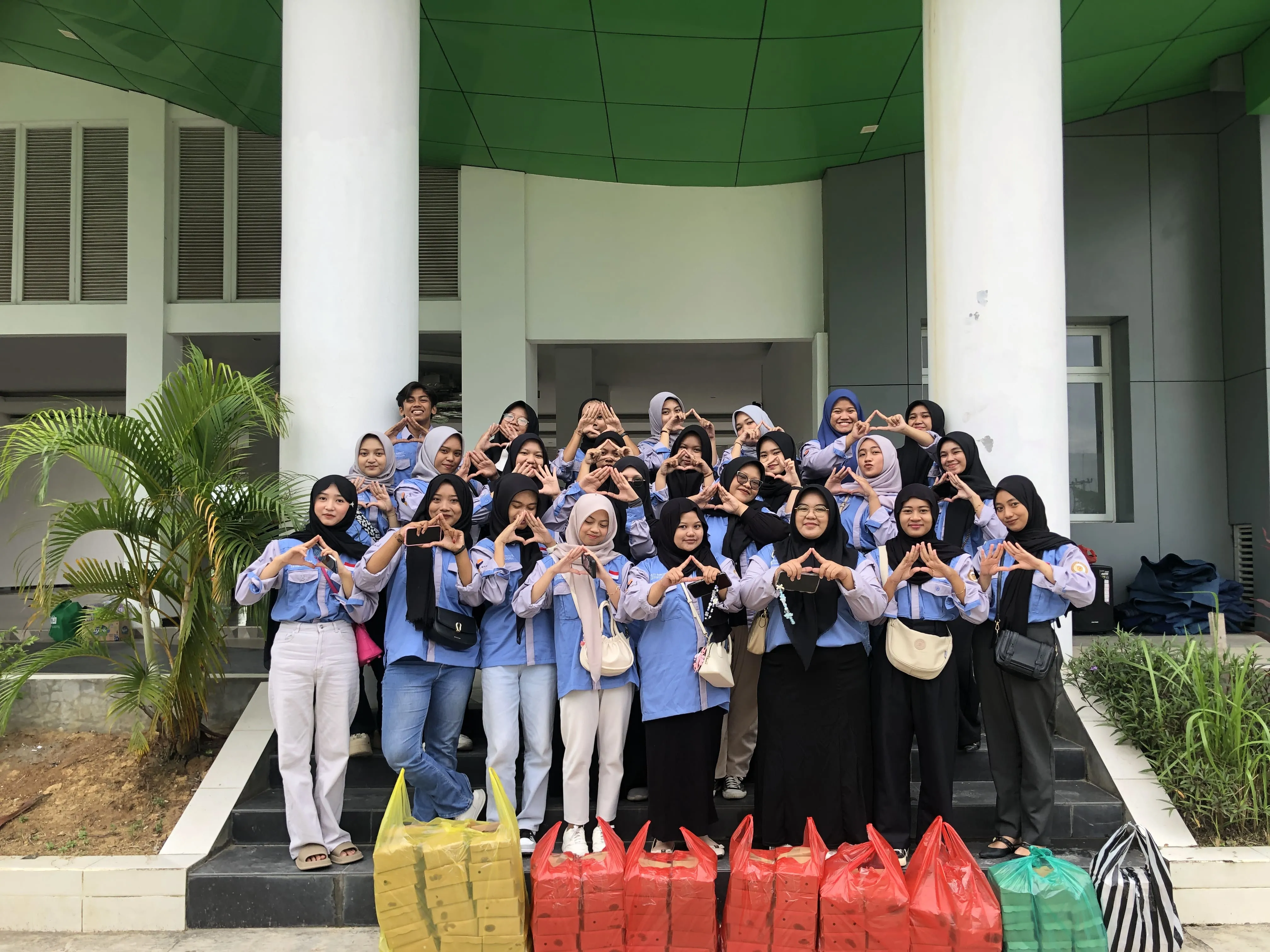 Berbagi Takjil dan Buka Bersama HIMAKU : "Momen Berkah di Bulan Ramadhan"