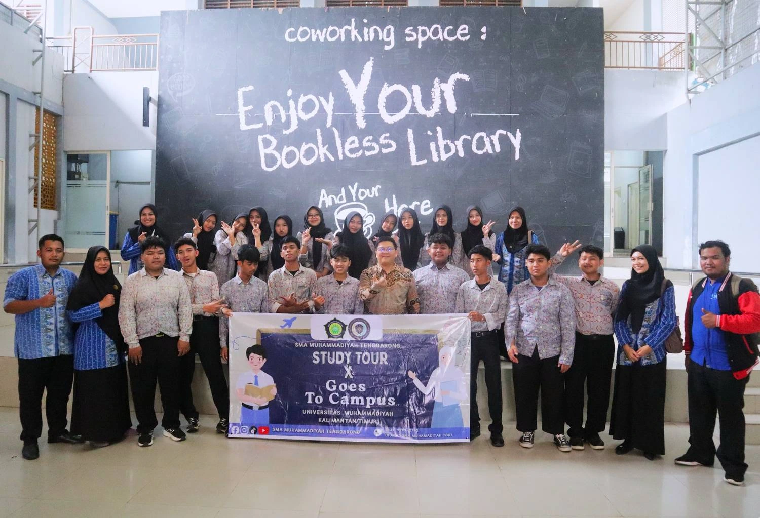 SMA Muhammadiyah Tenggarong Kunjungi UMKT, Perluas Wawasan Dunia Kampus