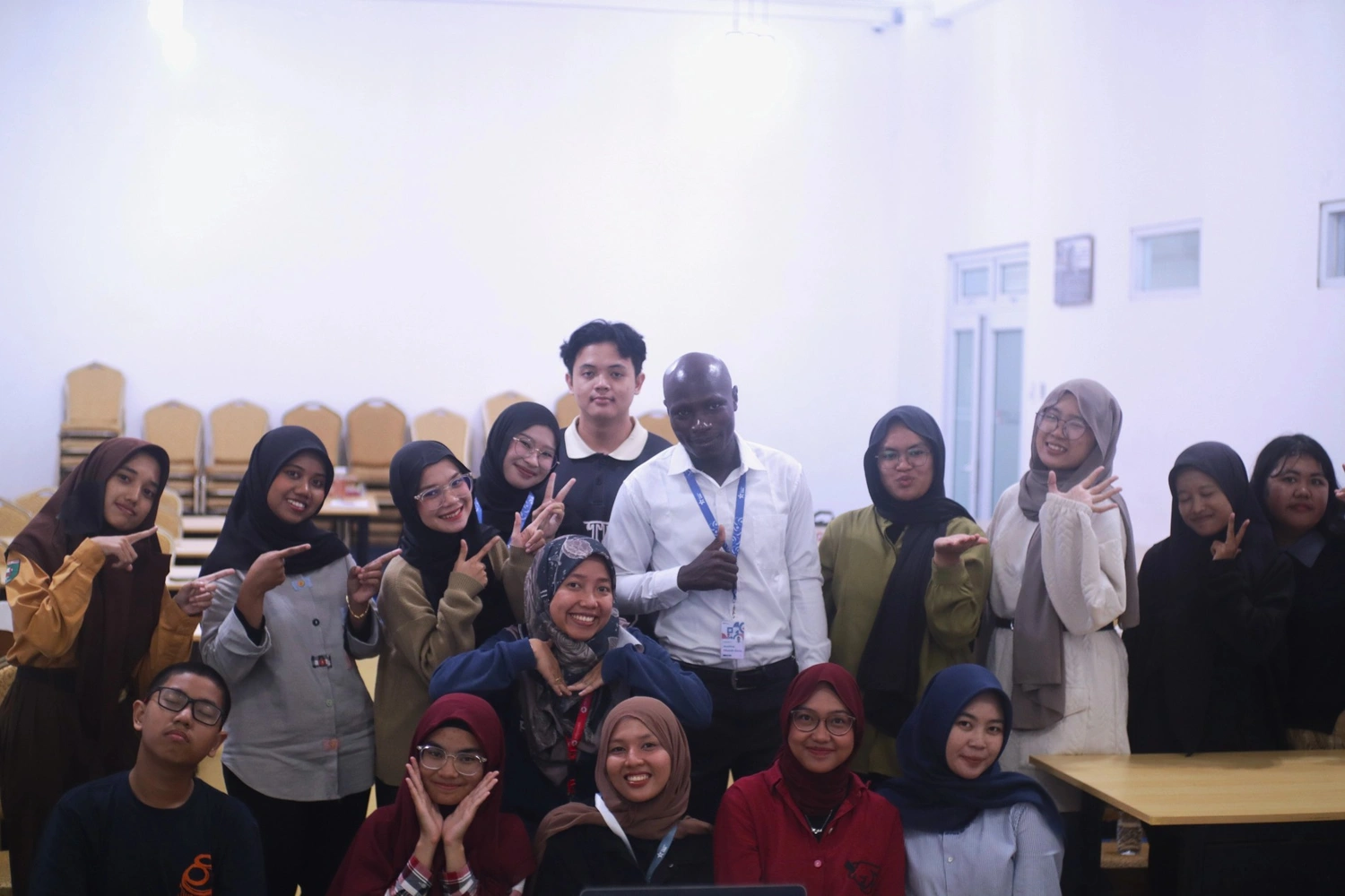 Mahasiswa Internasional UMKT Jadi Pembicara EducationUSA, Ajak Anak Muda Berani Go Internasional