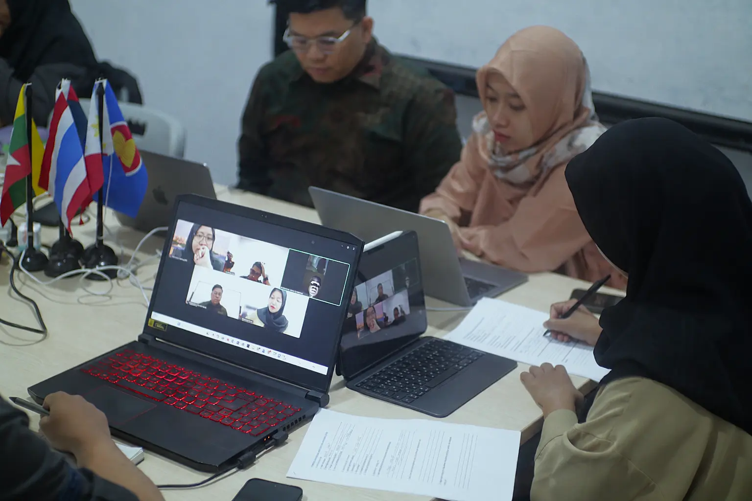 UMKT Interviewed Overseas Student Applicants from Four Countries
