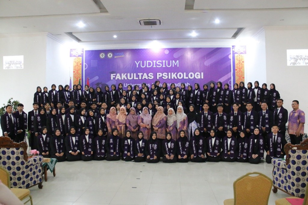 YUDISIUM PRODI S1 PSIKOLOGI FAKULTAS PSIKOLOGI UNIVERSITAS MUHAMMADIYAH KALIMANTAN TIMUR TA GENAP 2023-2024
