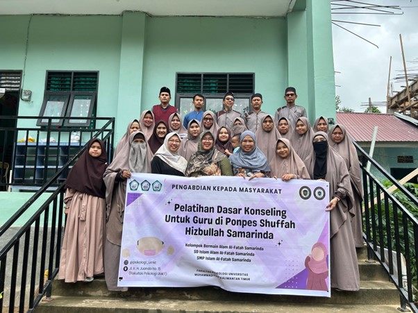 Pengabdian Kepada Masyarakat Dosen dan Mahasiswa Di Pondok Pesantren Shuffah Hisbullah Samarinda