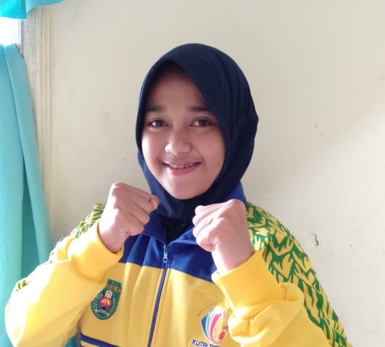 Prestasi Mahasiswa, Regina Ananda Aprilia Putra