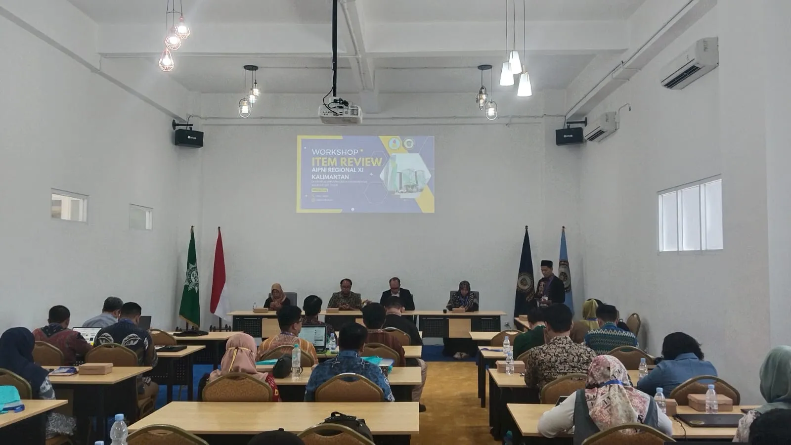 UMKT MENJADI TUAN RUMAH PELAKSANAAN WORKSHOP KURIKULUM ITEM REVIEW AIPNI REGIONAL XI KALIMANTAN