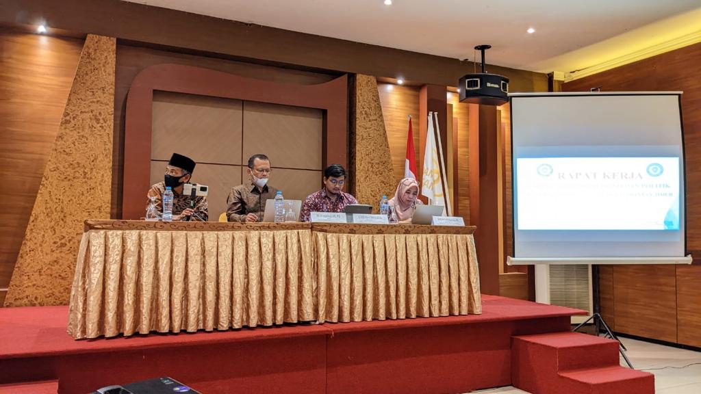 Rapat Kerja Fakultas Ekonomi Bisnis dan Politik