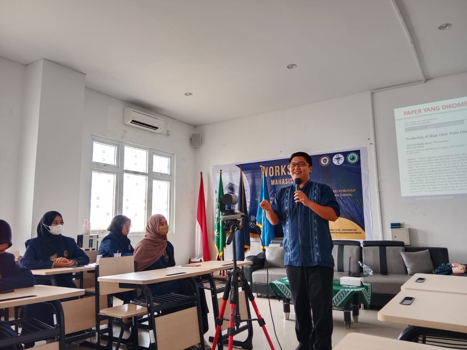 Program Studi S1 Farmasi Bekerja Sama Dengan HIMAFAR UMKT Menggelar Workshop Penulisan Artikel Ilmiah Dan Strategi Publikasi Jurnal Terindeks Sinta Dan Jurnal Internasional Bereputasi
