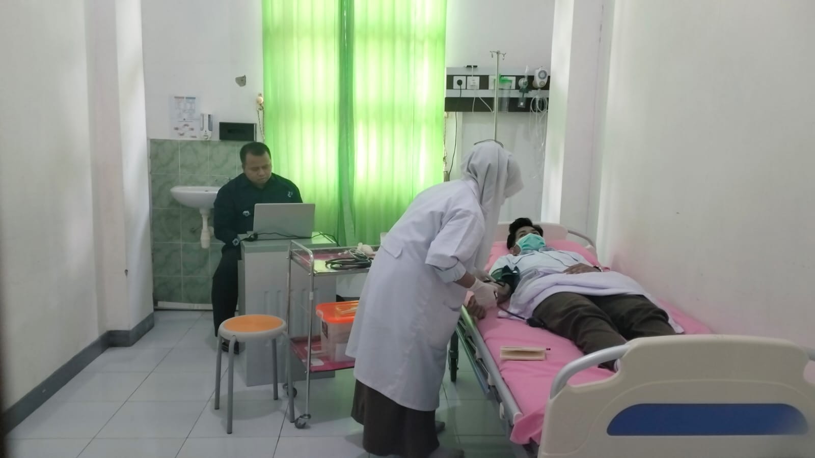 Pelaksanaan Ujian OSCE Mahasiswa Tingkat I D3 Keperawatan Fakultas Ilmu Keperawatan UMKT