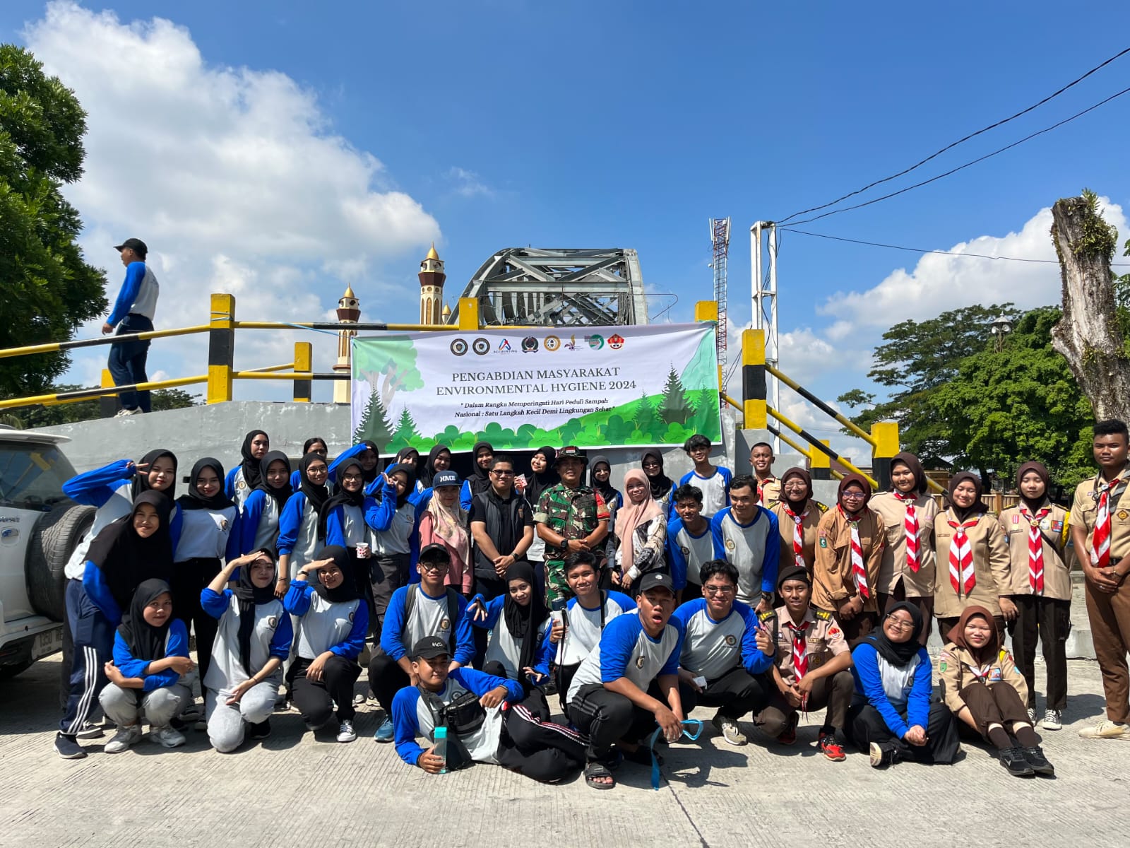 Kegiatan Kolaborasi Peduli Lingkungan: Satu Langkah Kecil Demi Lingkungan Sehat