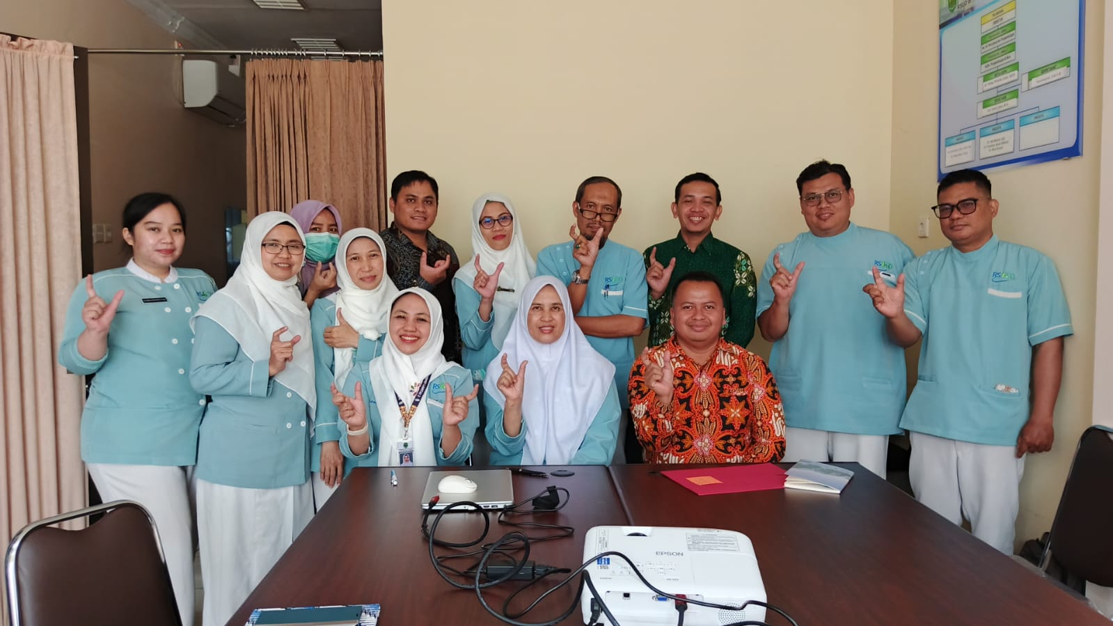 Rapat Persamaan Persepsi Mahasiswa Profesi Ners RSKD Balikpapan, RSUD Parikesit Tenggarong, dan RSUD Taman Husada Bontang