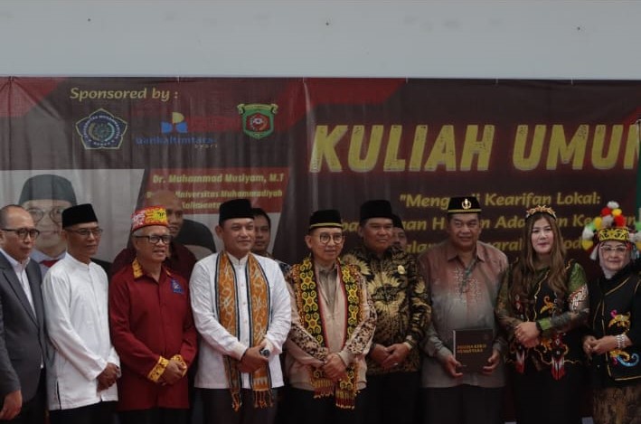 Kuliah Umum Program Studi Magister Hukum UMKT "Menggali Kearifan Lokal: Perbandingan Hukum Adat dan Kearifan Lokal dalam Masyarakat Modern"