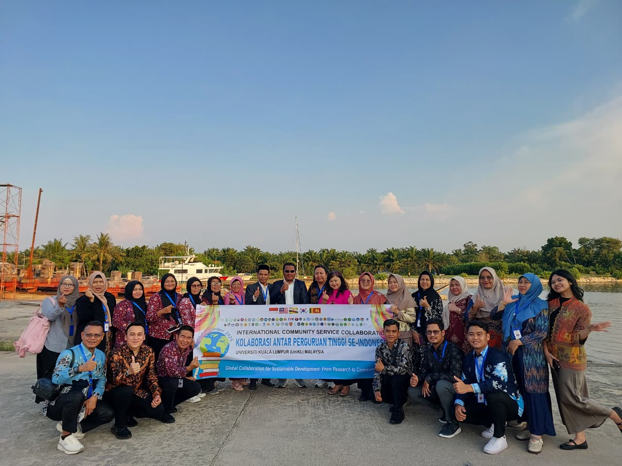 Dosen UMKT Perkuat Kolaborasi Global melalui PKM Internasional di Malaysia