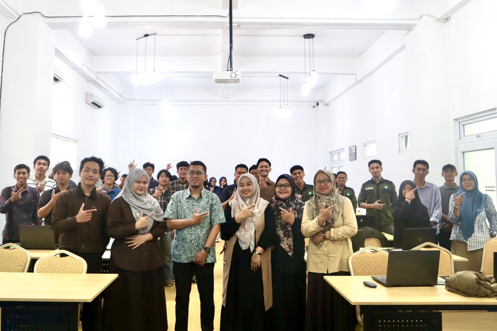 Pelatihan BIM Modeller Arsitektur & Struktur 2026, UMKT Perkuat Kompetensi Mahasiswa Teknik Sipil