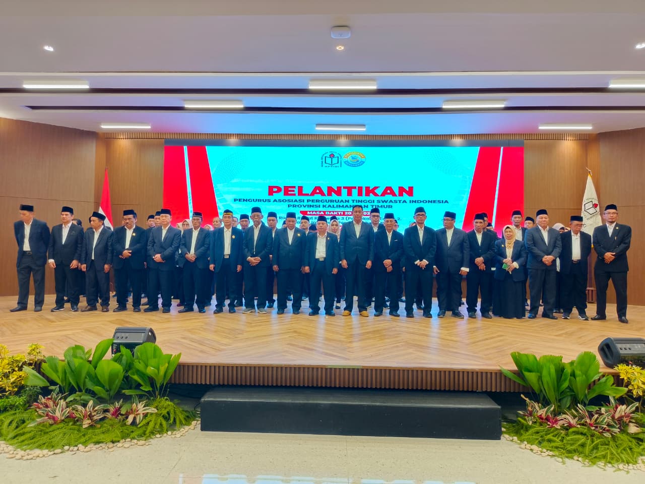 Dr. Muhammad Nurcholis Alhadi Dikukuhkan sebagai Pengurus APTISI Kaltim 2026–2031