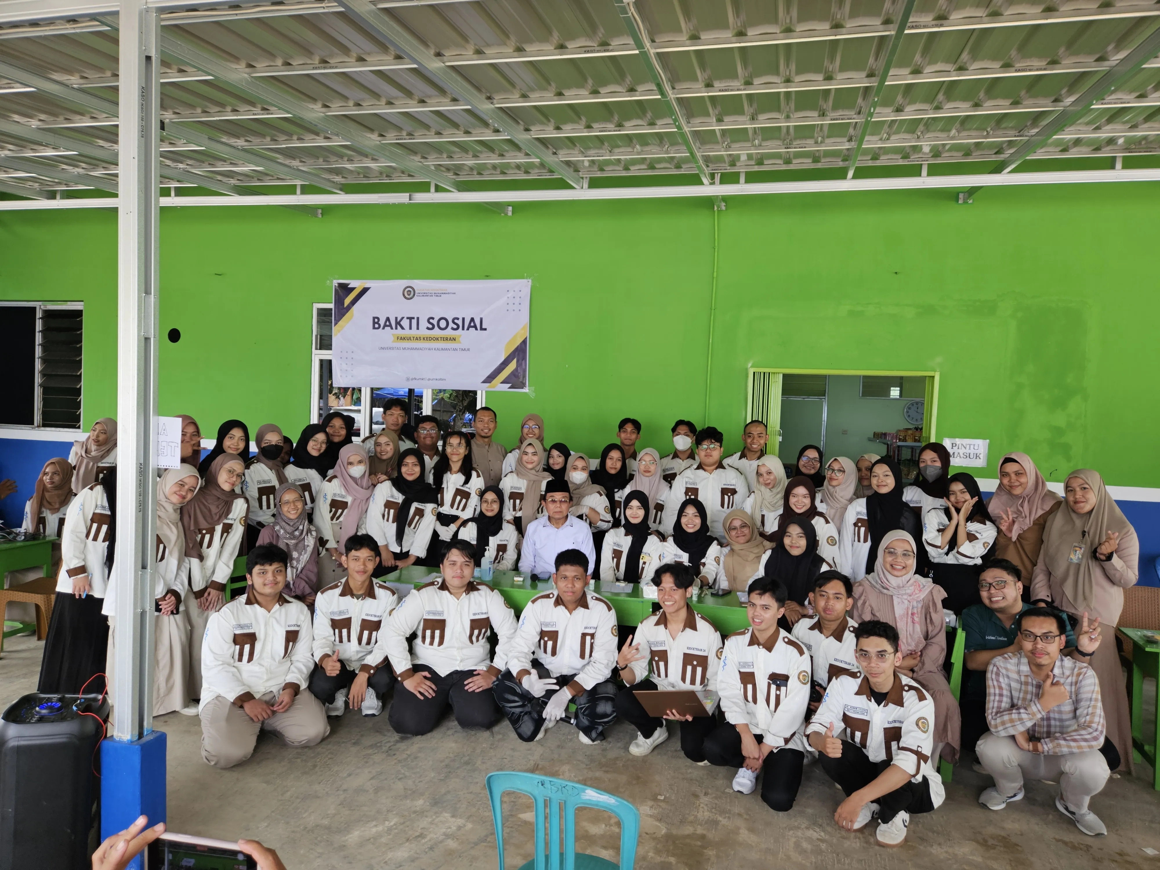 Hari Bermuhammadiyah, Mahasiswa Fakultas Kedokteran UMKT Mengadakan Bakti Sosial