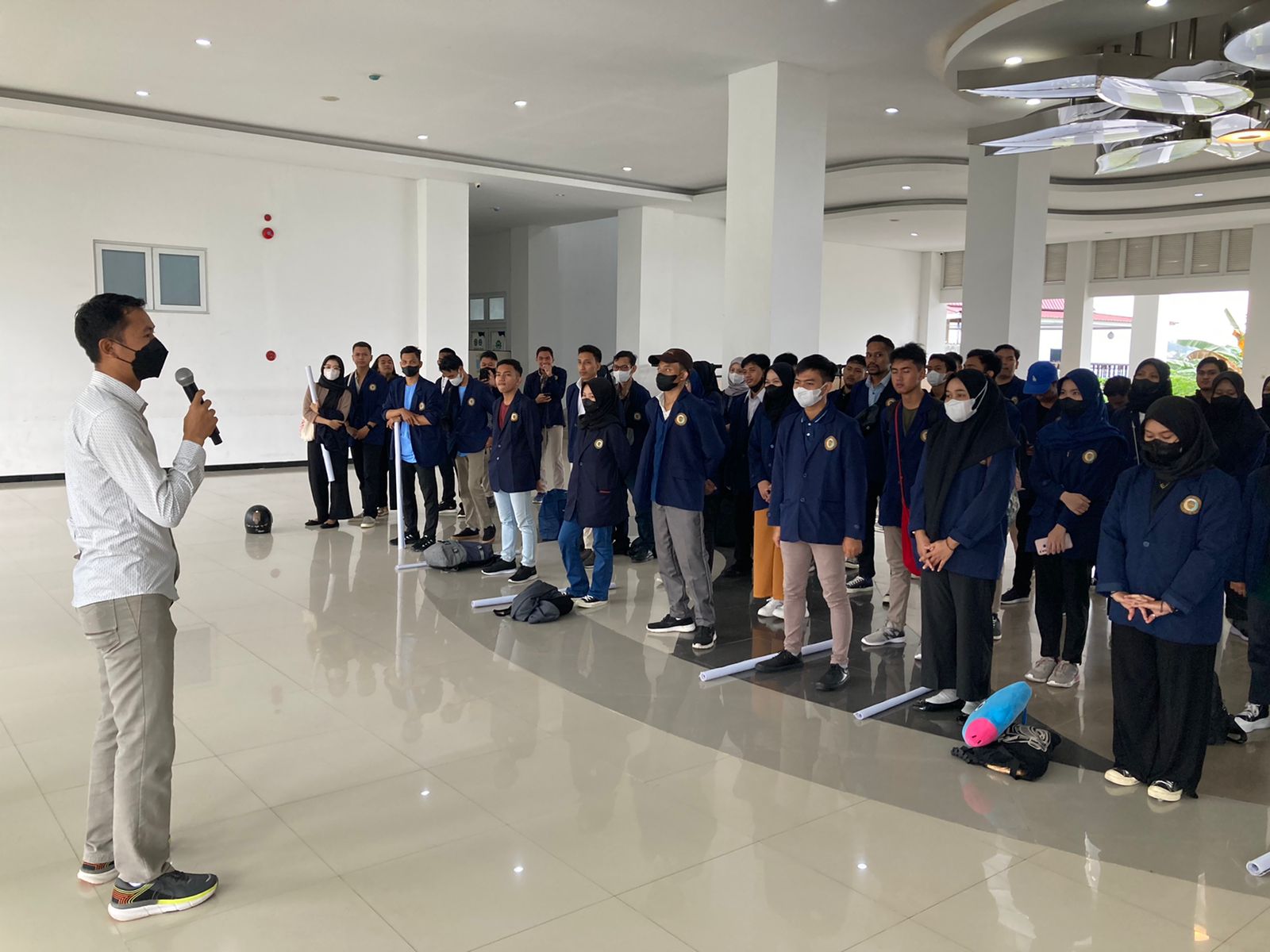 Lepas Mahasiswa PLP dan KKN, FKIP UMKT: Kebermanfaatan Adalah Kunci