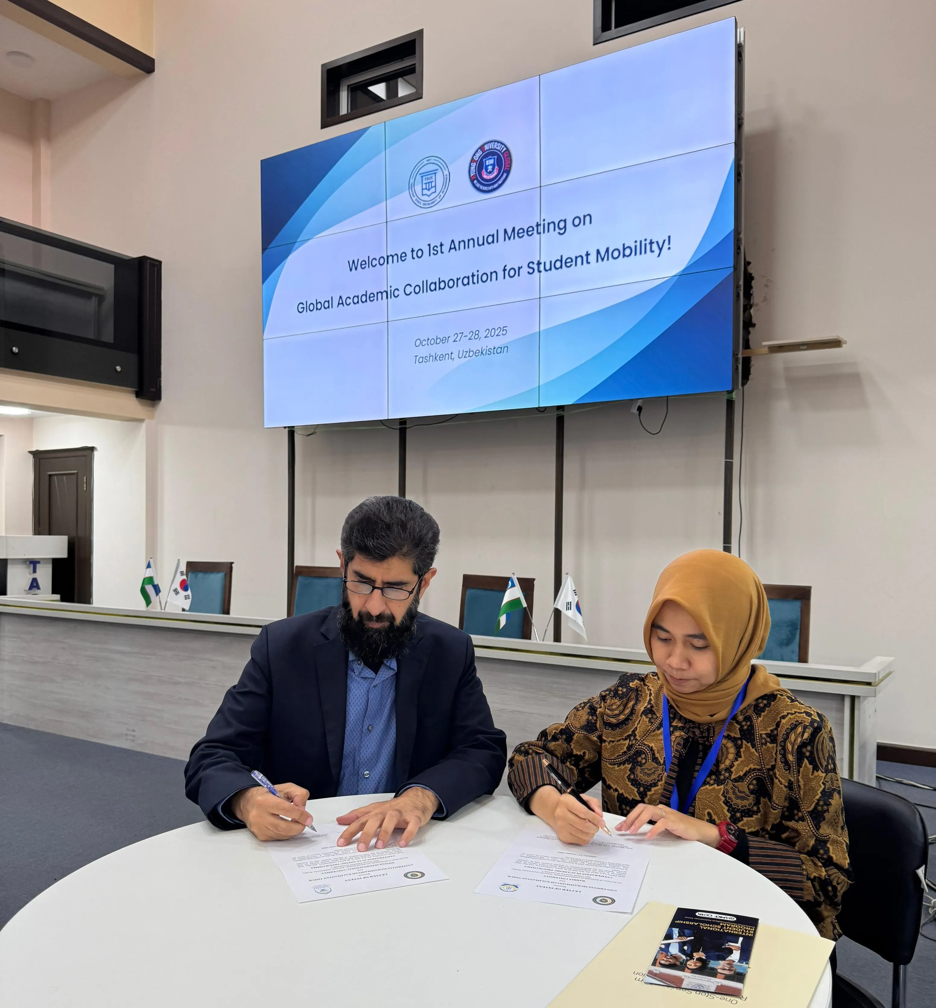 UMKT dan Riphah International University, Pakistan Tandatangani Letter of Intent pada Forum Akademik di Uzbekistan