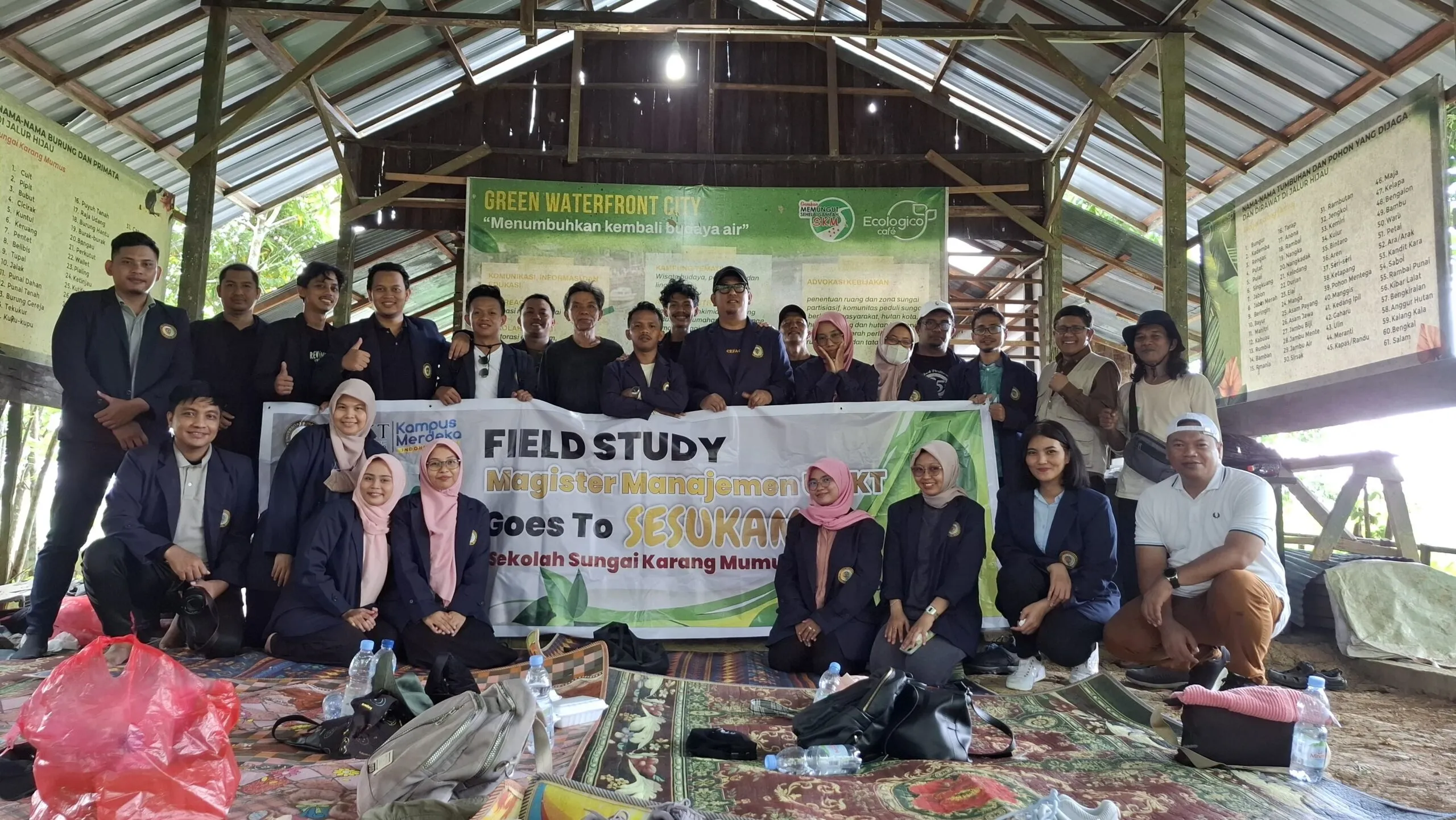 Field Study! Magister Manajemen UMKT adakan Kegiatan Susur Sungai Karang Mumus