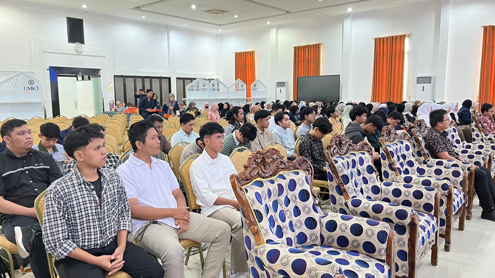 Kuliah Umum di UMKT: Bank Indonesia Kupas Tuntas Evolusi Kebijakan Sistem Pembayaran