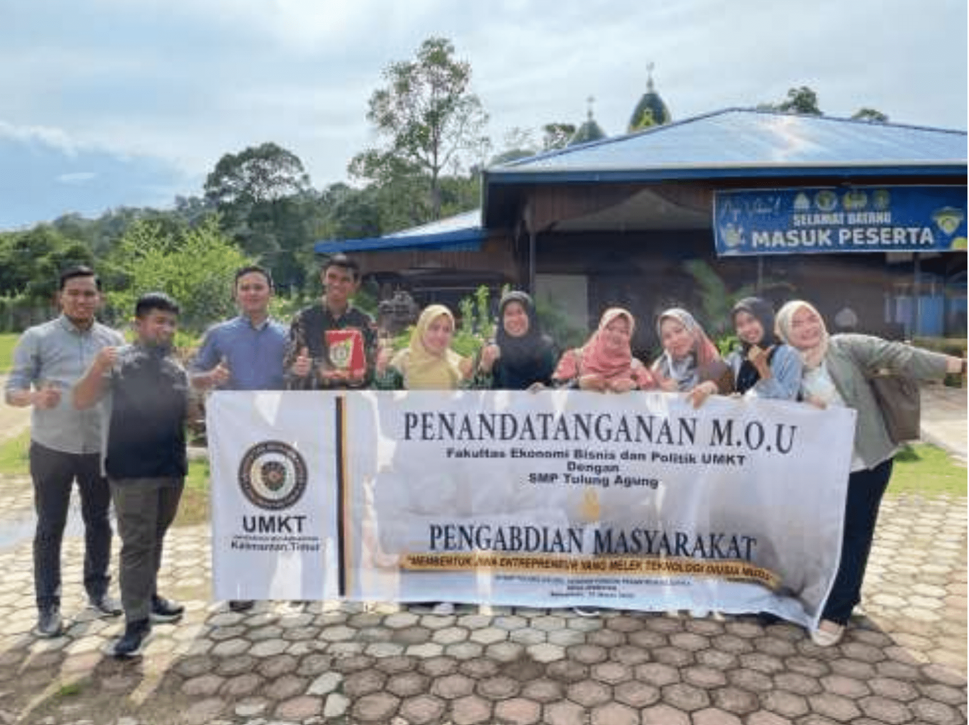 Kegiatan Pengabdian Masyarakat di Ponpes Az Zahra