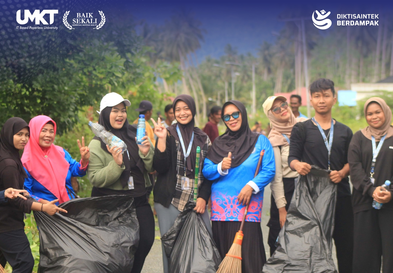 Gotong Royong dan Program Akar Pesisir: Mahasiswa KKN-PMM UMKT Bersama Warga Teluk Sulaiman