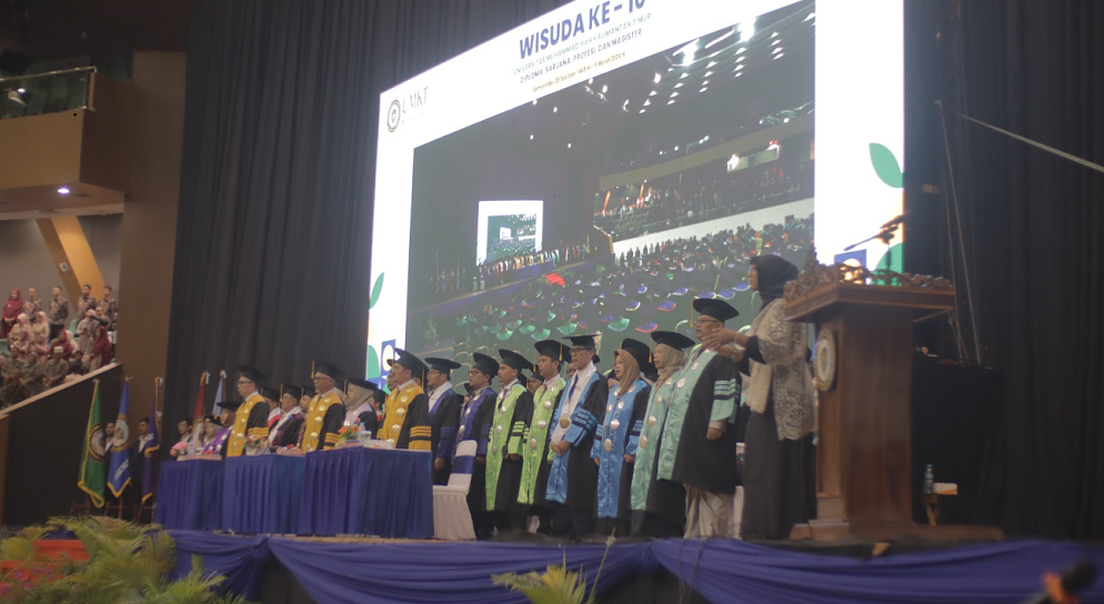 Luluskan 484 Wisudawan, Rektor: Percayalah Keteguhan Menjalankan Nilai Agama Juga yang Utama