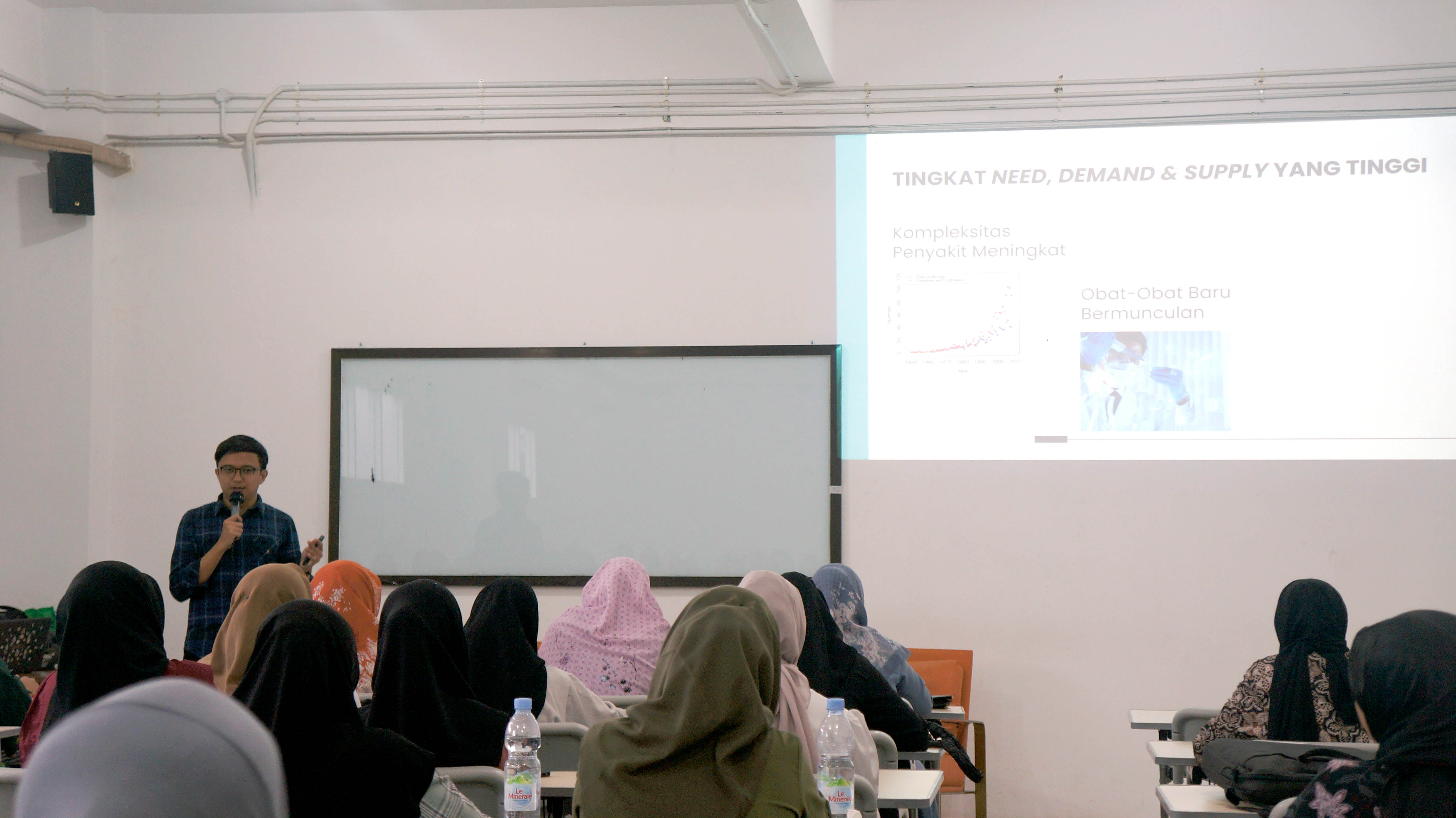 Diskusi Ilmiah Kewirausahaan Fakultas Farmasi UMKT, Wakil Dekan II: Wujud Keseriusan Fakultas dalam Membina Mahasiswa Berwirausaha